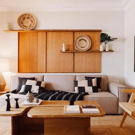 Yulu - 3 Bedrooms And Balcony In Eixample Dreta Apartment